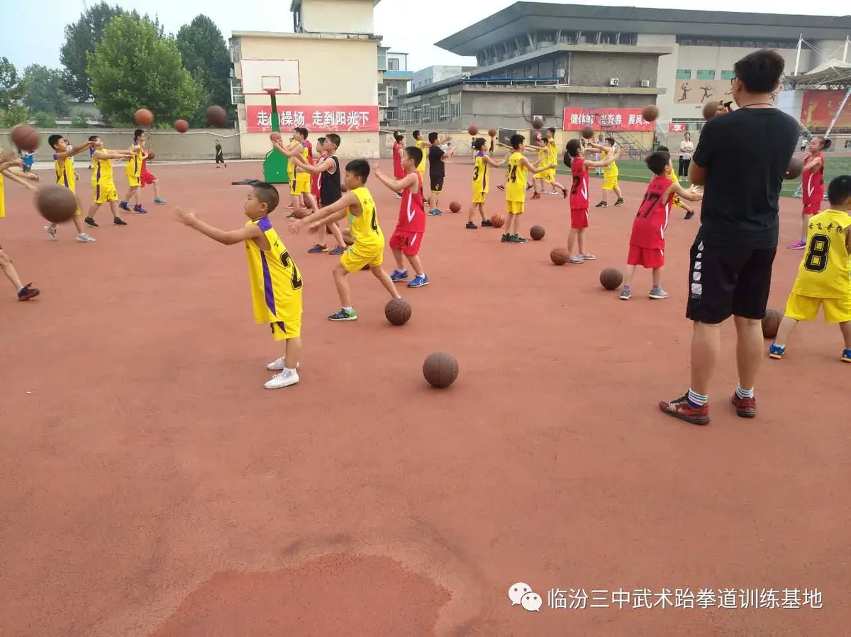 大学生球员如何应对季后赛压力_0